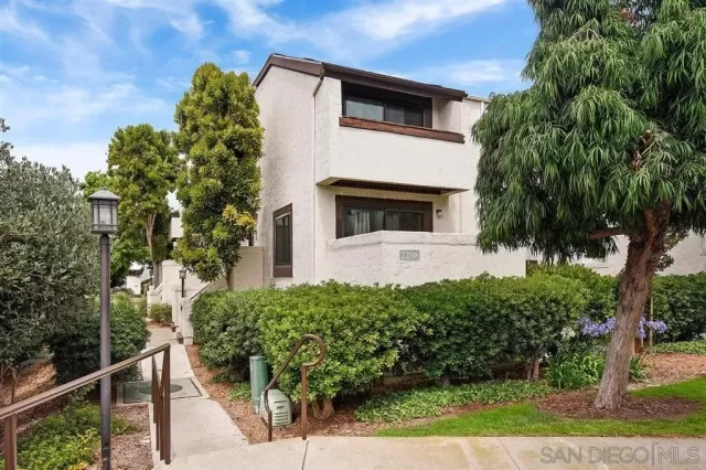 MLS: 250032304 Condo For Sale