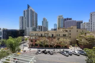 Photo #3: 250032318 Listing