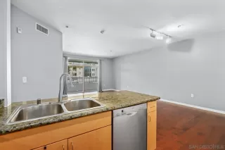 Photo #4: 250032337 Listing