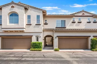 More Details about MLS # 250032461 : 10645 WEXFORD ST UNIT 2