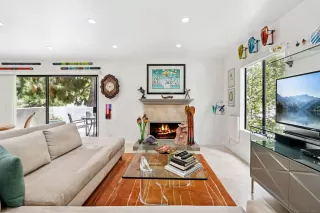 Photo #2: 250032468 Listing 