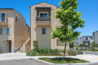 Photo #1: 250032491 Listing