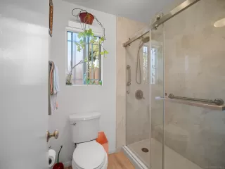 Photo #5: 250032502 Listing