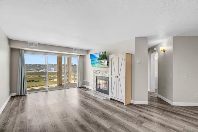 MLS: 250032506 Condo For Sale