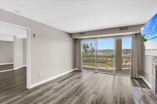 Photo #5: 250032506 Listing