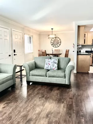 Photo #4: 250032528 Listing