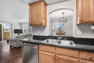 Photo #6: 250032528 Listing