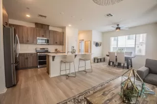 Photo #3: 250032545 Listing