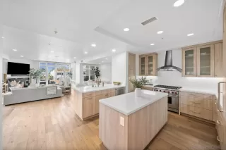 Photo #1: 250032565 Listing 