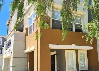 Photo #2: 250032583 Listing