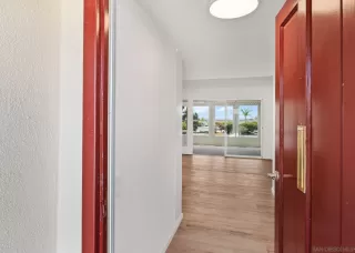 Photo #4: 250032592 Listing