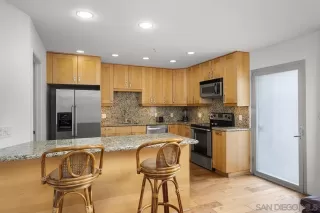 Photo #1: 250032594 Listing