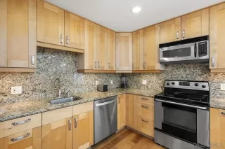 Photo #4: 250032594 Listing