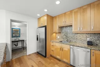 Photo #5: 250032594 Listing