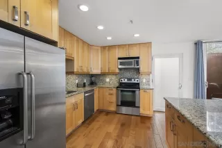 Photo #6: 250032594 Listing