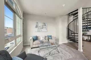 Photo #4: 250032595 Listing