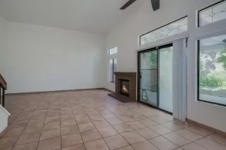 Photo #3: 250032601 Listing