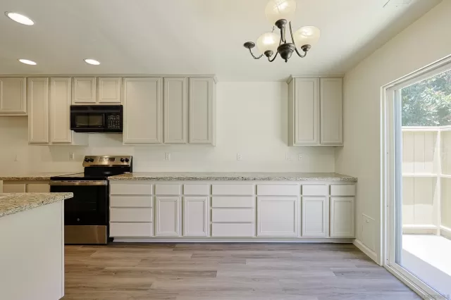 MLS: 250032603 Condo For Sale