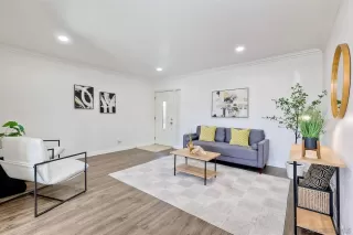 Photo #4: 250032676 Listing 