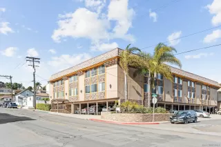 Photo #2: 250032677 Listing