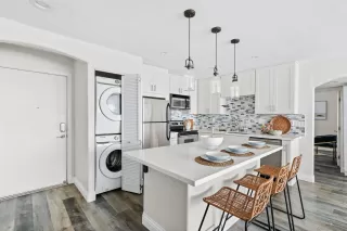 Photo #6: 250032677 Listing