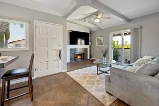 Photo #5: 250032704 Listing