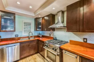 Photo #3: 250032752 Listing