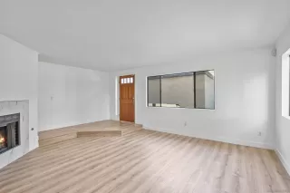 Photo #1: 250032767 Listing 