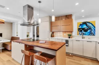 Photo #3: 250032782 Listing