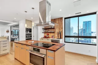 Photo #5: 250032782 Listing