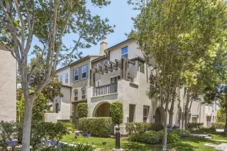 Photo #1: 250032805 Listing