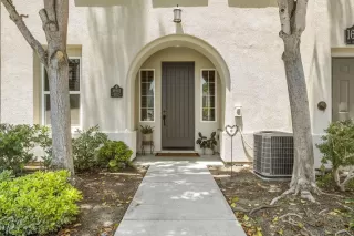 Photo #3: 250032805 Listing