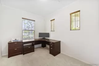 Photo #5: 250032805 Listing