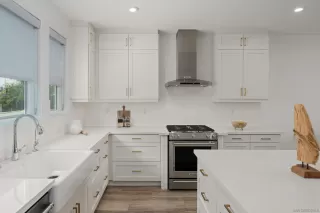 Photo #1: 250032808 Listing 