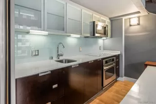 Photo #5: 250032825 Listing