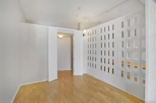 Photo #4: 250032855 Listing