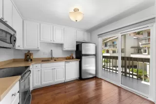 Photo #5: 250032951 Listing