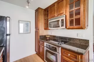 Photo #6: 250033026 Listing