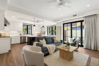 Photo #2: 250033039 Listing 