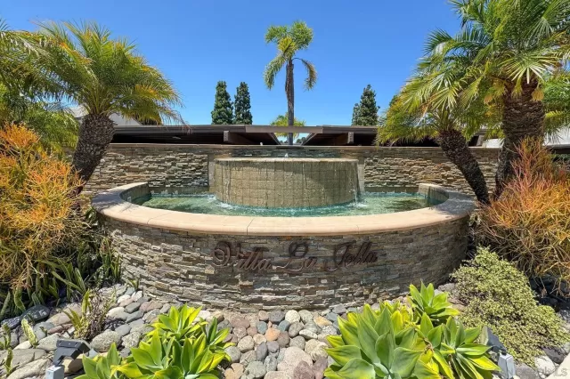 MLS: 250033063 Condo For Sale