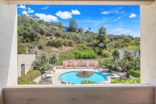 More Details about MLS # 250033070 : 4869 COLLWOOD BLVD. UNIT B