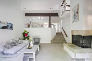 Photo #1: 250033071 Listing