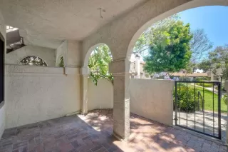 Photo #1: 250033102 Listing 