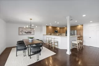 Photo #5: 250033103 Listing