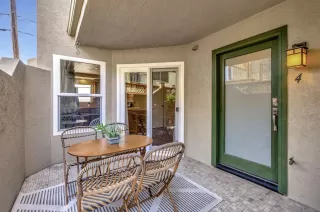 Photo #5: 250033108 Listing