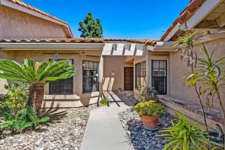 Photo #2: 250033157 Listing