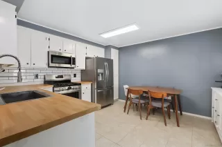 Photo #3: 250033166 Listing 