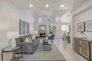 Photo #2: 250033179 Listing