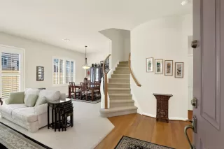 Photo #1: 250033188 Listing 