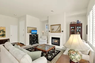 Photo #4: 250033188 Listing 